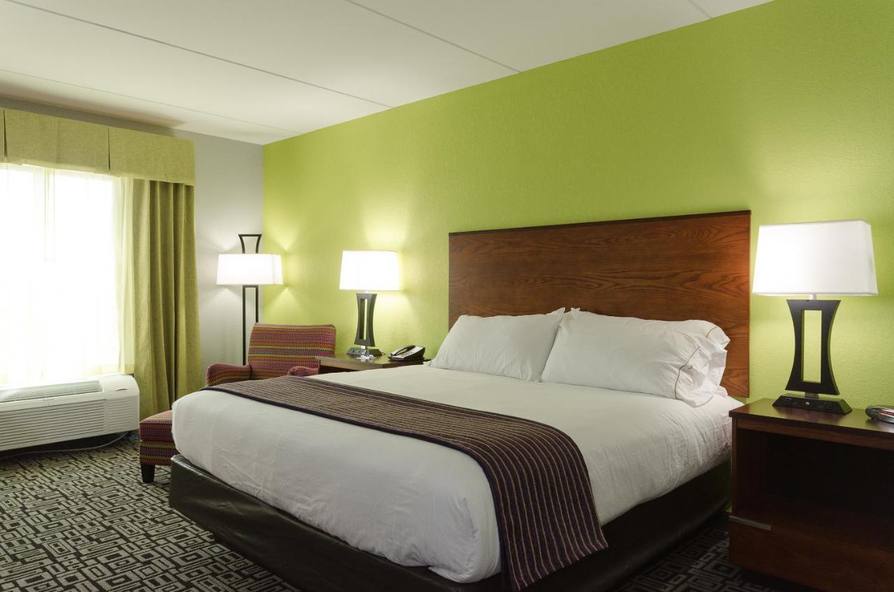 Holiday Inn Express Hickory - Hickory Mart By Ihg Exteriör bild