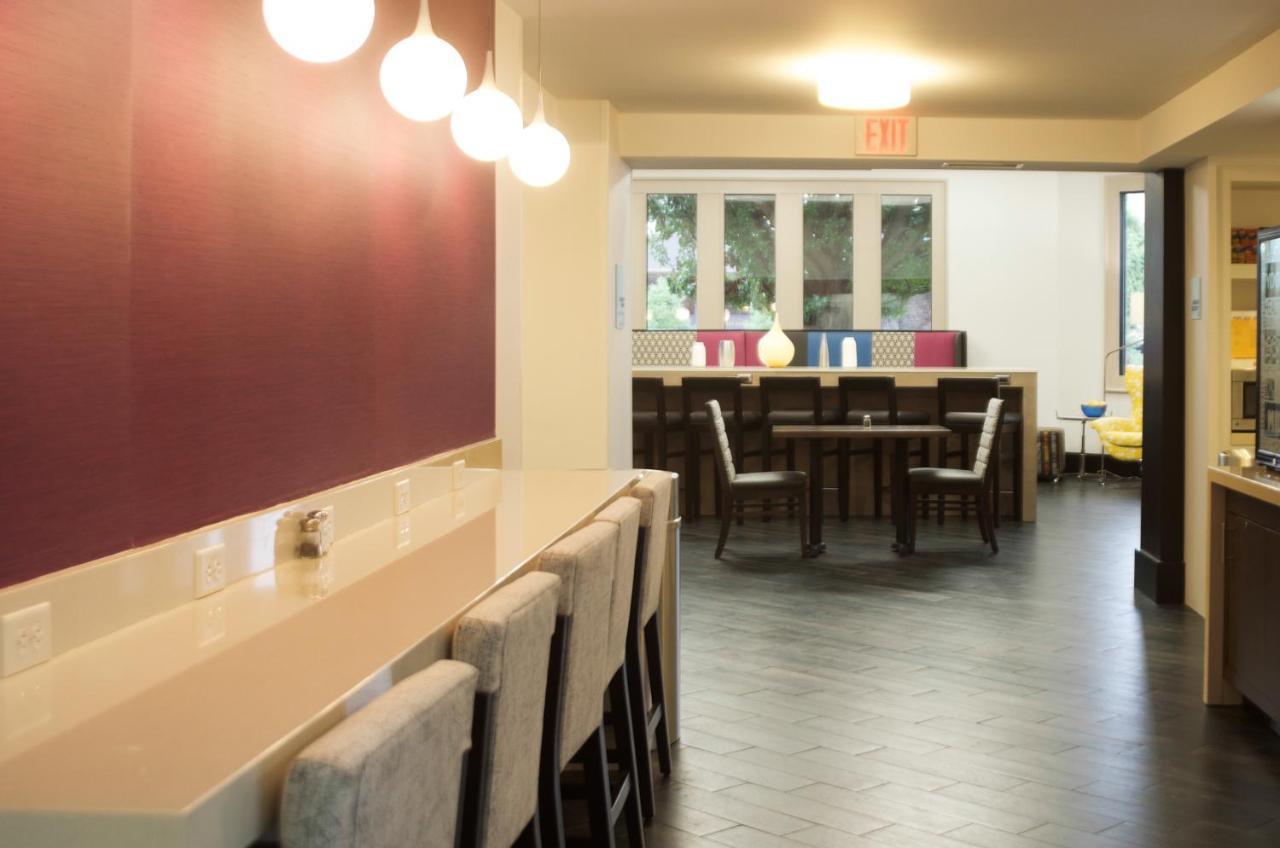 Holiday Inn Express Hickory - Hickory Mart By Ihg Exteriör bild