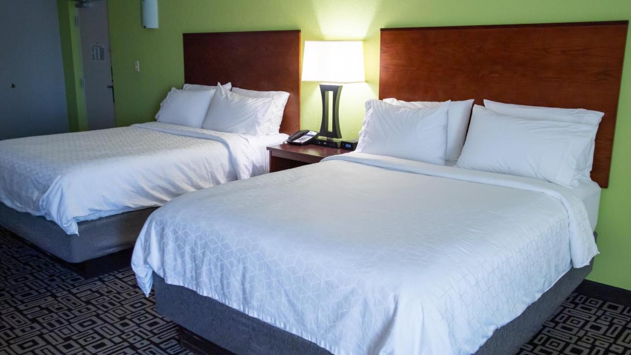 Holiday Inn Express Hickory - Hickory Mart By Ihg Exteriör bild